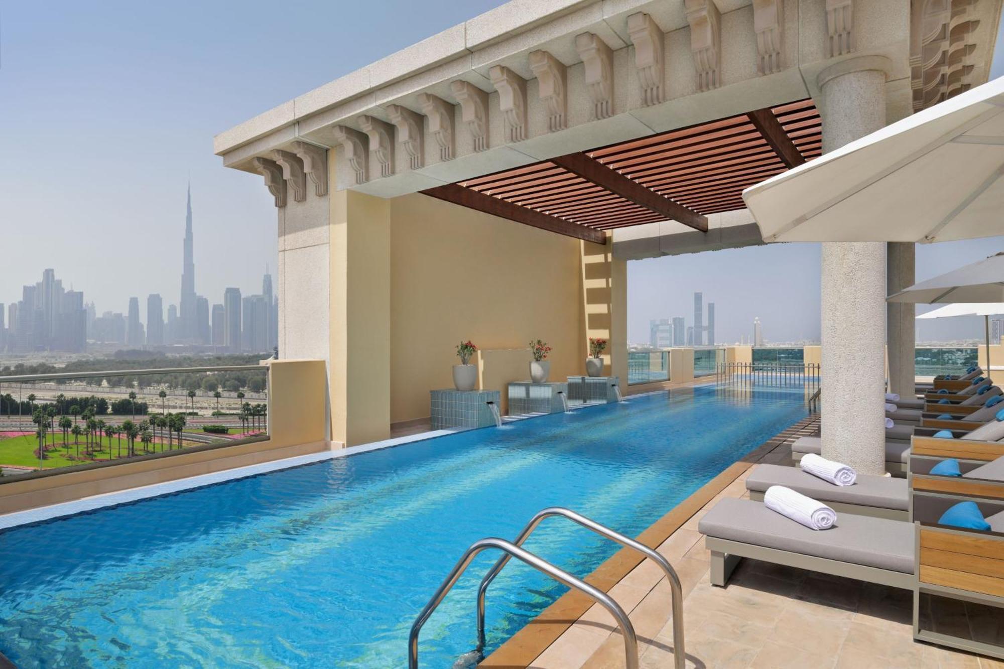 Marriott Hotel Al Jaddaf, דובאי מראה חיצוני תמונה Rooftop pool