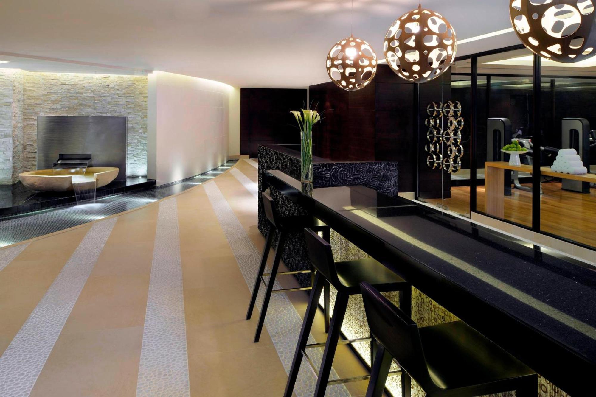 Marriott Hotel Al Jaddaf, דובאי מראה חיצוני תמונה The bar at the W lounge at Beijing Capital International Airport