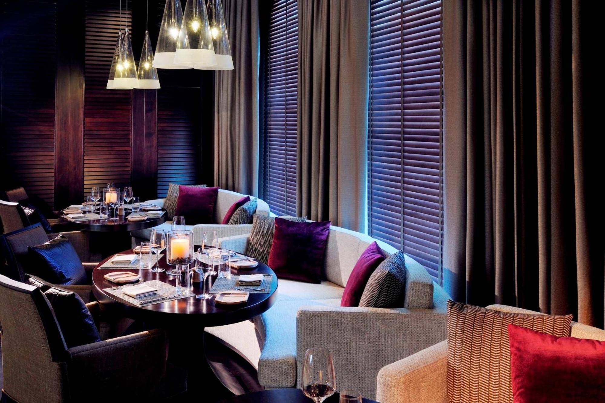 Marriott Hotel Al Jaddaf, דובאי מראה חיצוני תמונה The interior of the restaurant